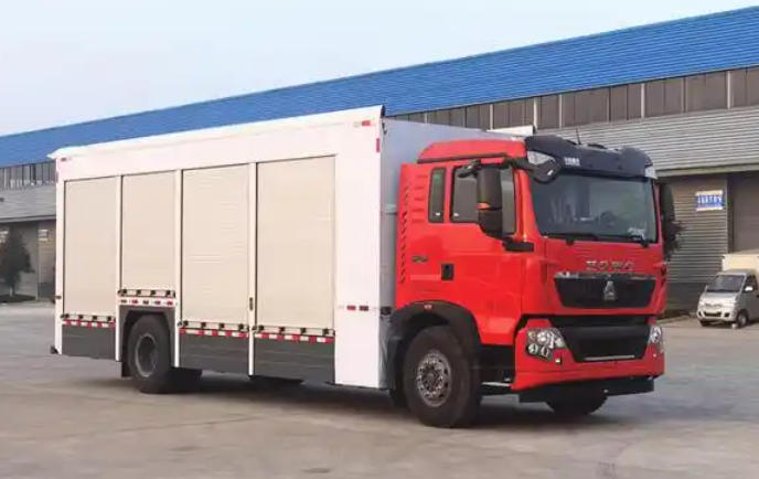 1776911371747662.jpg 移動凈水車.jpg